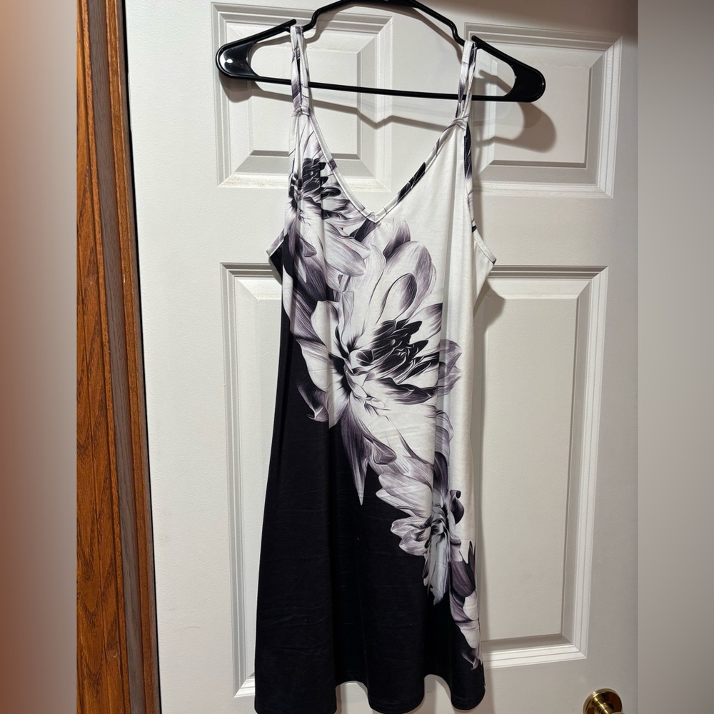 Floral Black and White Women's Dress